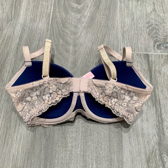 Victoria Secret Dream Angels bra- 32DD - Picture 2 of 4